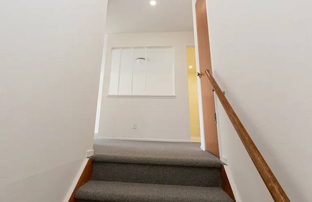 446 Niantic Ave photos photos 446 Niantic Ave photos photos