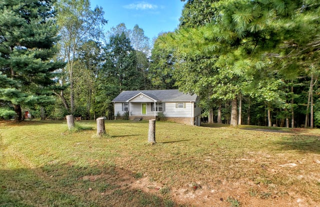 2400 Farms Cir - 2400 Farm Circle, Montgomery County, TN 37191