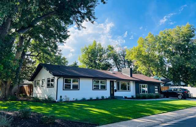 STUNNING MODERN FARMHOUSE in North Boulder - Available September 1! photos photos