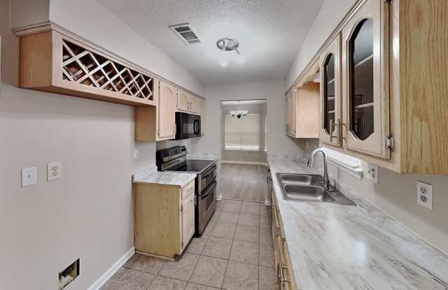 1633 Dexter Ln Gallery 4