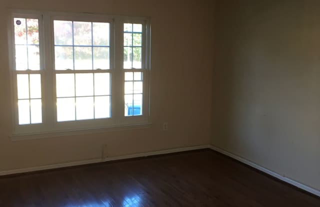 1932 Heatherbrook Ct Gallery 3