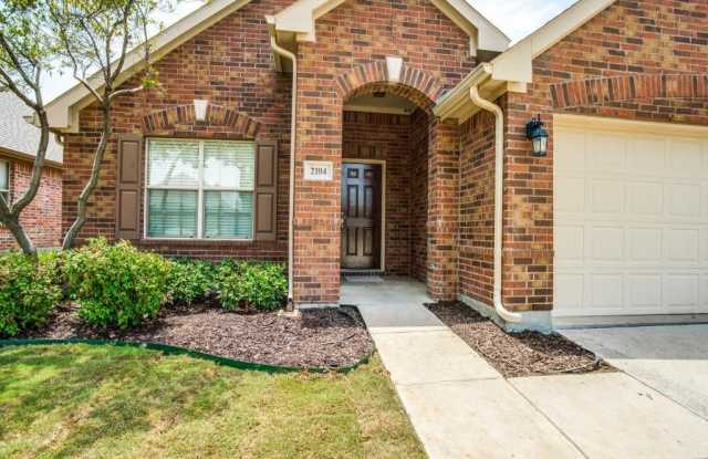 2104 Carrie Creek Drive Gallery 2