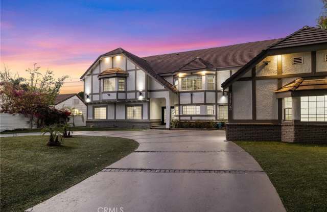 17153 Rayen photos photos