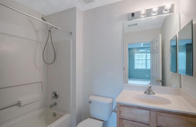 44159 AZALEA Court Gallery 2