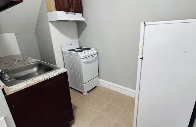 1221 Lindley Avenue - 3 photos photos 1221 Lindley Avenue - 3 photos photos