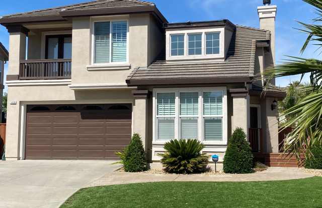 Livermore Single Family Home 2 Houses Down from Croce Elementary! 4 Bed/2.5 BA With A Large Backyard Oasis! photos photos