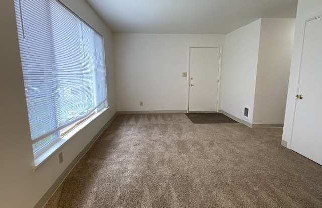 8860 Midvale Avenue N - 8860 Midvale Avenue North, Seattle, WA 98103