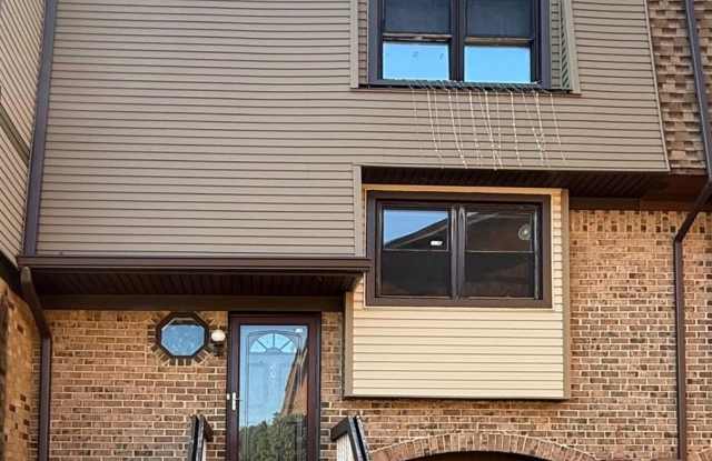 807 Merrywood Drive Gallery 1