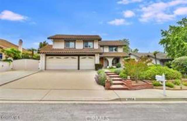Tucked away on a quiet cul-de-sac in desirable Newbury Park 5+3 home photos photos