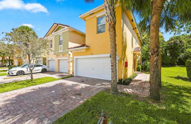 813 Pipers Cay Drive Gallery 3
