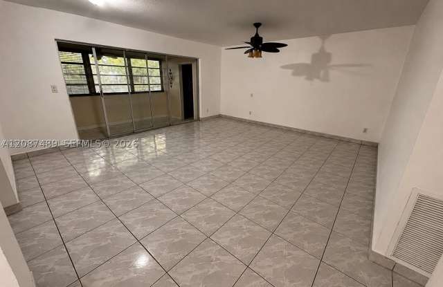 17215 SW 112 CT Gallery 2