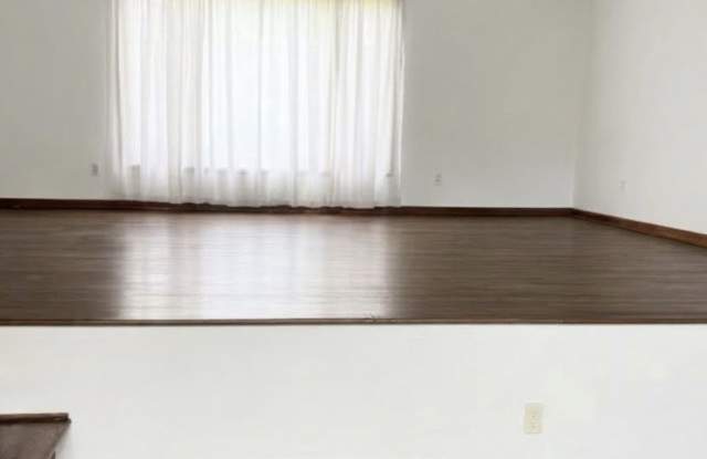 4964 Elgin Circle Gallery 3