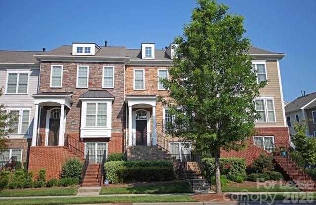 1098 Drayton Court photos photos