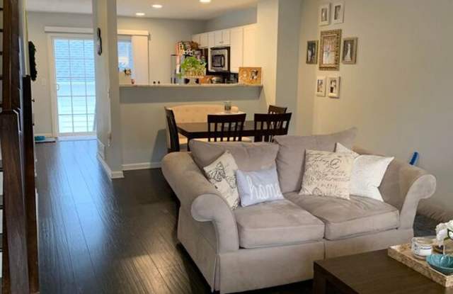 5310 Cross River Falls Blvd photos photos