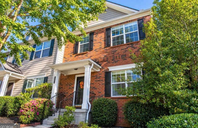 1415 Bay Overlook- Drive Gallery 1