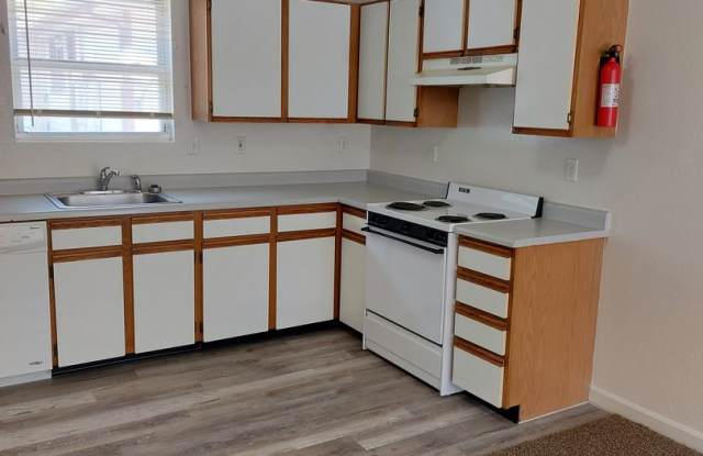 (2115 9th Ave) photos photos