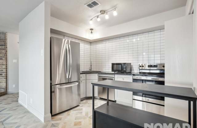 2 Bedroom Single Family Home in Austin Gallery 1
