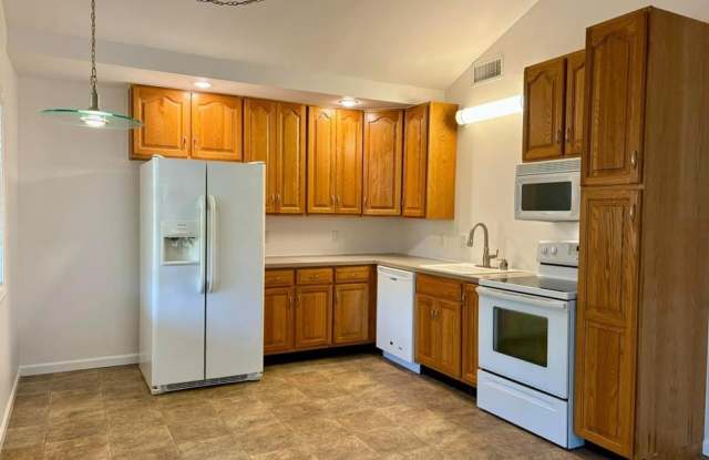 1810 Wonderland St Sw photos photos