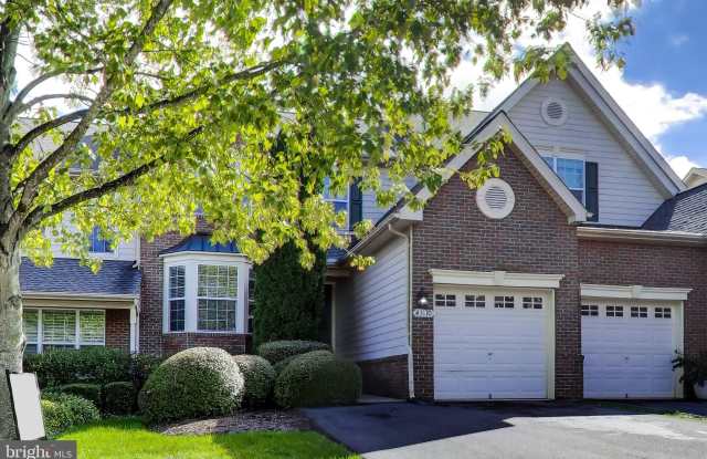 43110 BALTUSROL Terrace Gallery 3