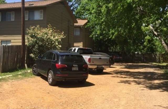 College Station - Northgate area -1 bedroom / 1 bath Apartment photos photos