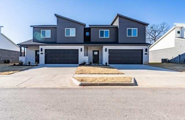 657 Sun Meadow  DR - 657 Sun Meadow Drive, Centerton, AR 72719