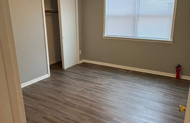 213 West 5th Street - 213 West 5th Street, Vinton, IA 52349 213 West 5th Street - 213 West 5th Street, Vinton, IA 52349