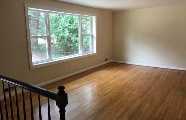113 KINGSLEY Road SW Gallery 3
