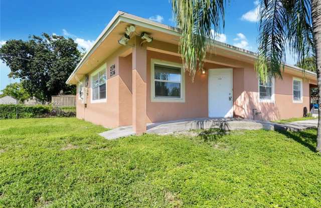 2536 Cleveland St photos photos