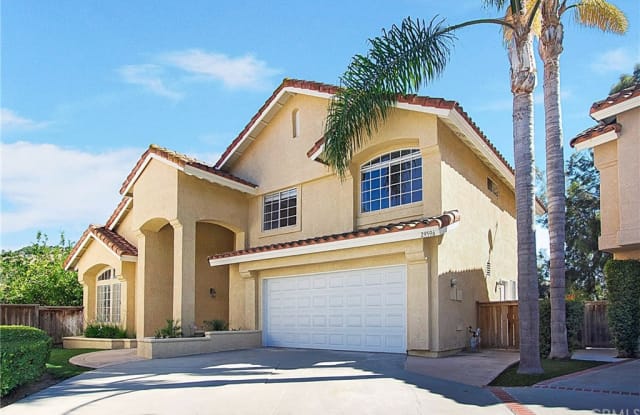 29596 Crown - 29596 Crown Crk, Laguna Niguel, CA 92677