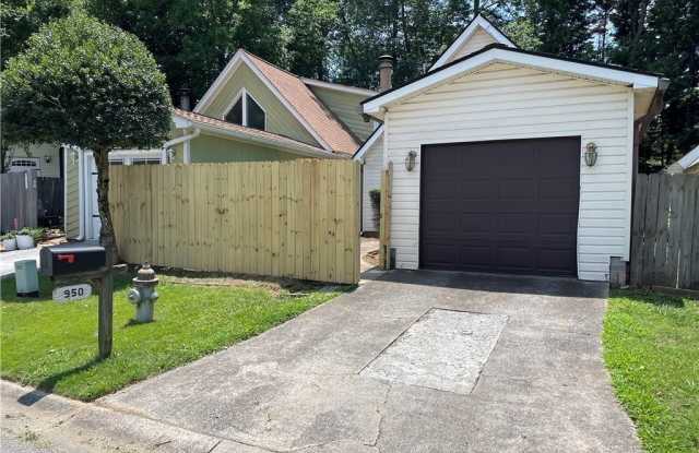 950 Bobcat Court SE - 950 Bobcat Court, Cobb County, GA 30067