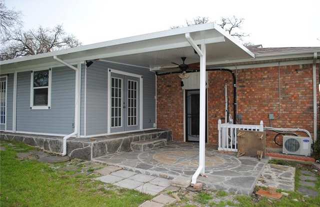 3355 Orchard Street Gallery 3