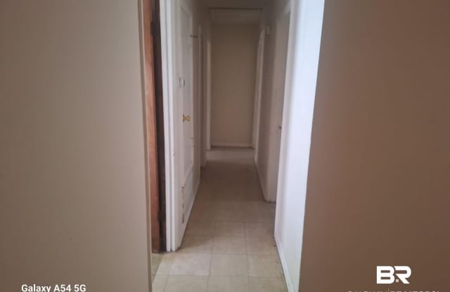 2211 Wolf Ridge Road Gallery 2