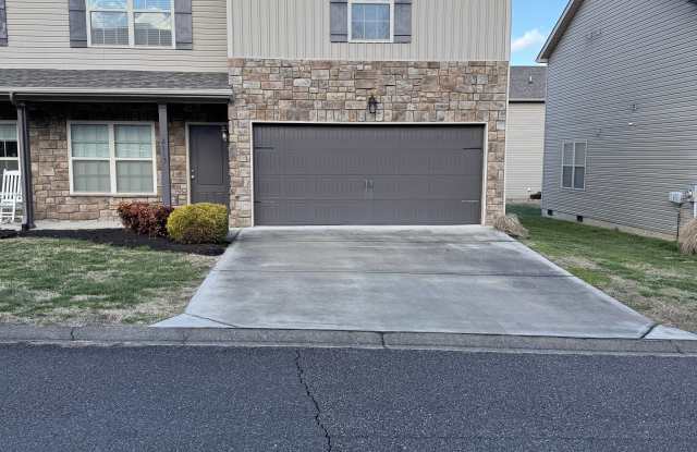 2415 Flannery Way photos photos