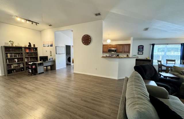 3850 Aria Drive Gallery 4