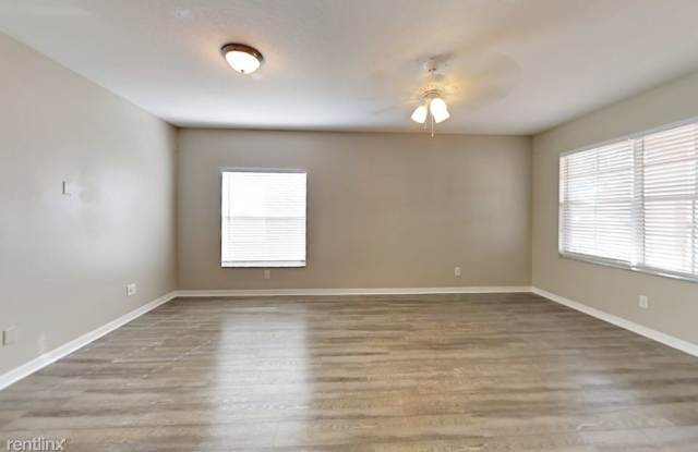 4946 Whistling Pines Court Gallery 3