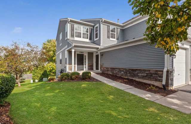 2365 Overlook Ct - 2365 Overlook Court, Naperville, IL 60563