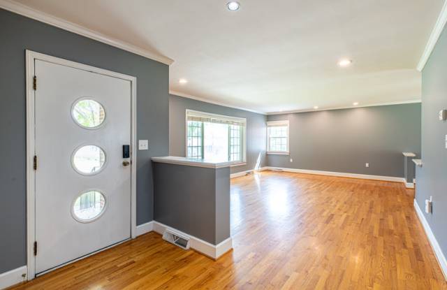 1719 Scenic Drive Gallery 4