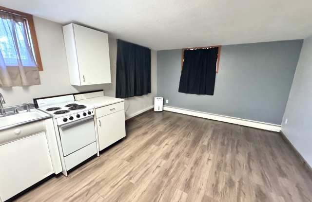 2506 8th Street North - 4 Gallery 2