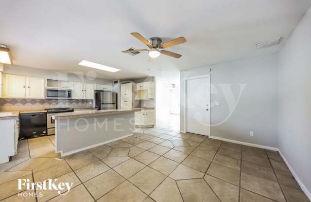 17834 North 33rd Drive Gallery 4
