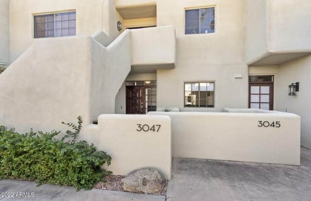 3047 E ROSE Lane photos photos