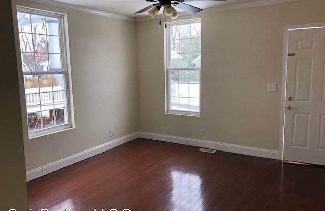 825 Klein Gallery 2