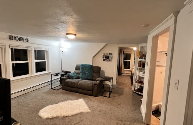 303 Grand Ave - 303 Grand Avenue, Hartford, WI 53027 303 Grand Ave - 303 Grand Avenue, Hartford, WI 53027