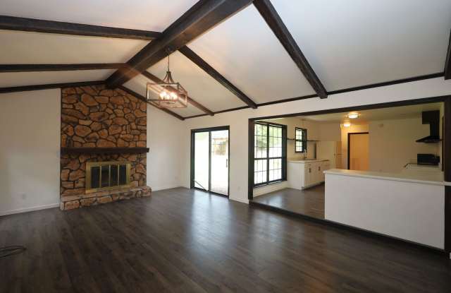 2208 Northwood Circle Gallery 3