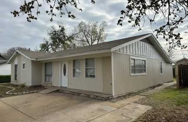 1119 Pebblebrook Drive - 1119 Pebblebrook Drive, Lewisville, TX 75067