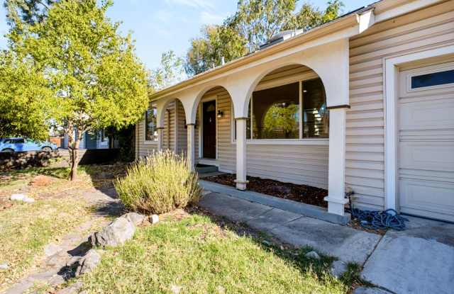 Pleasanton 4 Bed, 2 Ba. Recently Upgraded, Excellent School District - 8 or 20 month lease term Gallery 1
