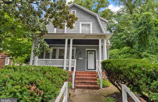 3904 GWYNNS FALLS Parkway photos photos