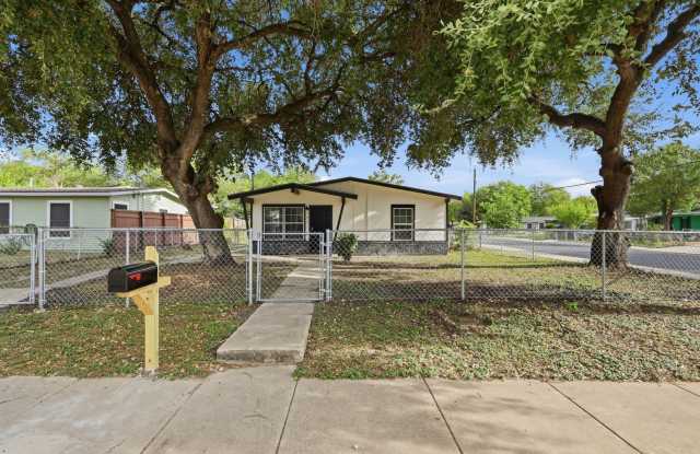 103 Westridge Dr Gallery 1