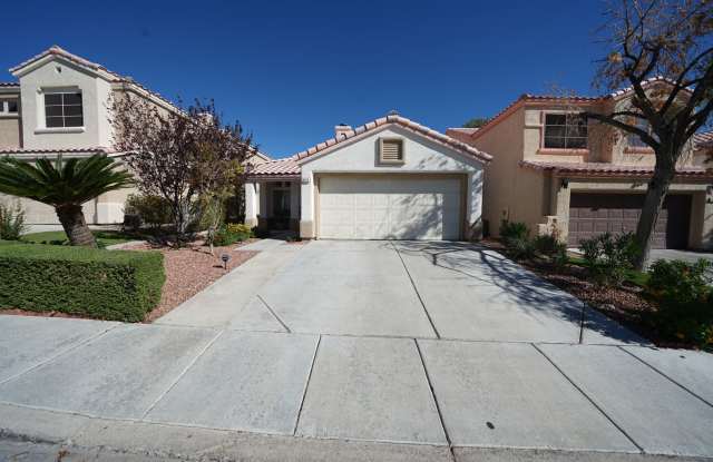 SHOWINGS AVAILABLE NOW Gallery 3