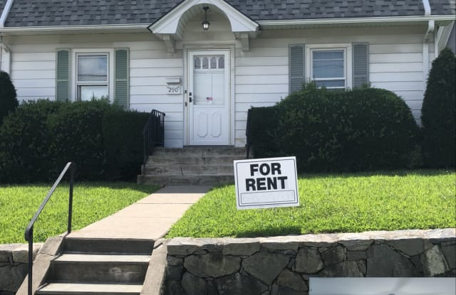 290 Roberts Ave - 290 Roberts Avenue, Yonkers, NY 10703