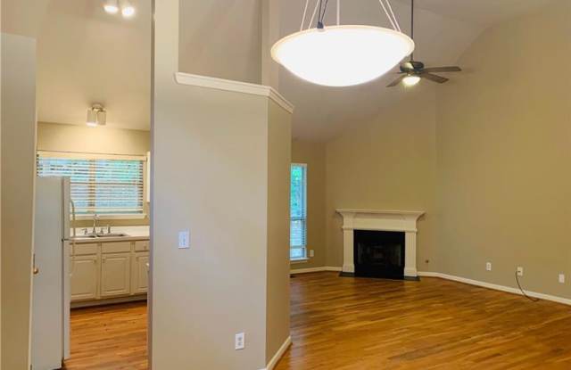 979 Prospect Avenue SE Gallery 3